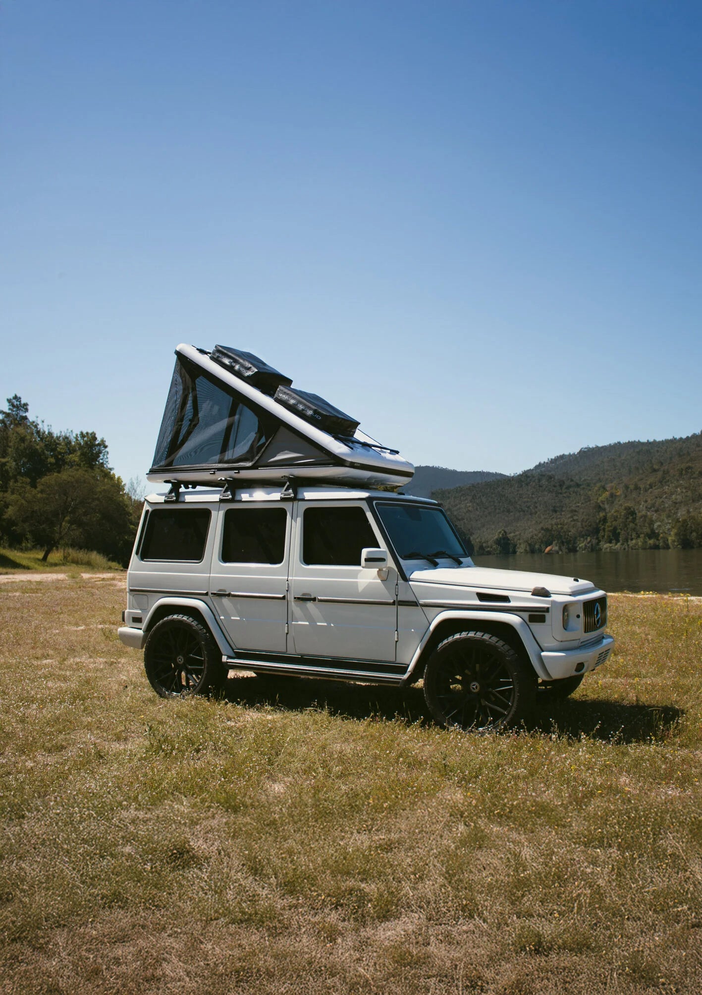 TENDA DA TETTO PER AUTO | JAMES BAROUD NOVA
