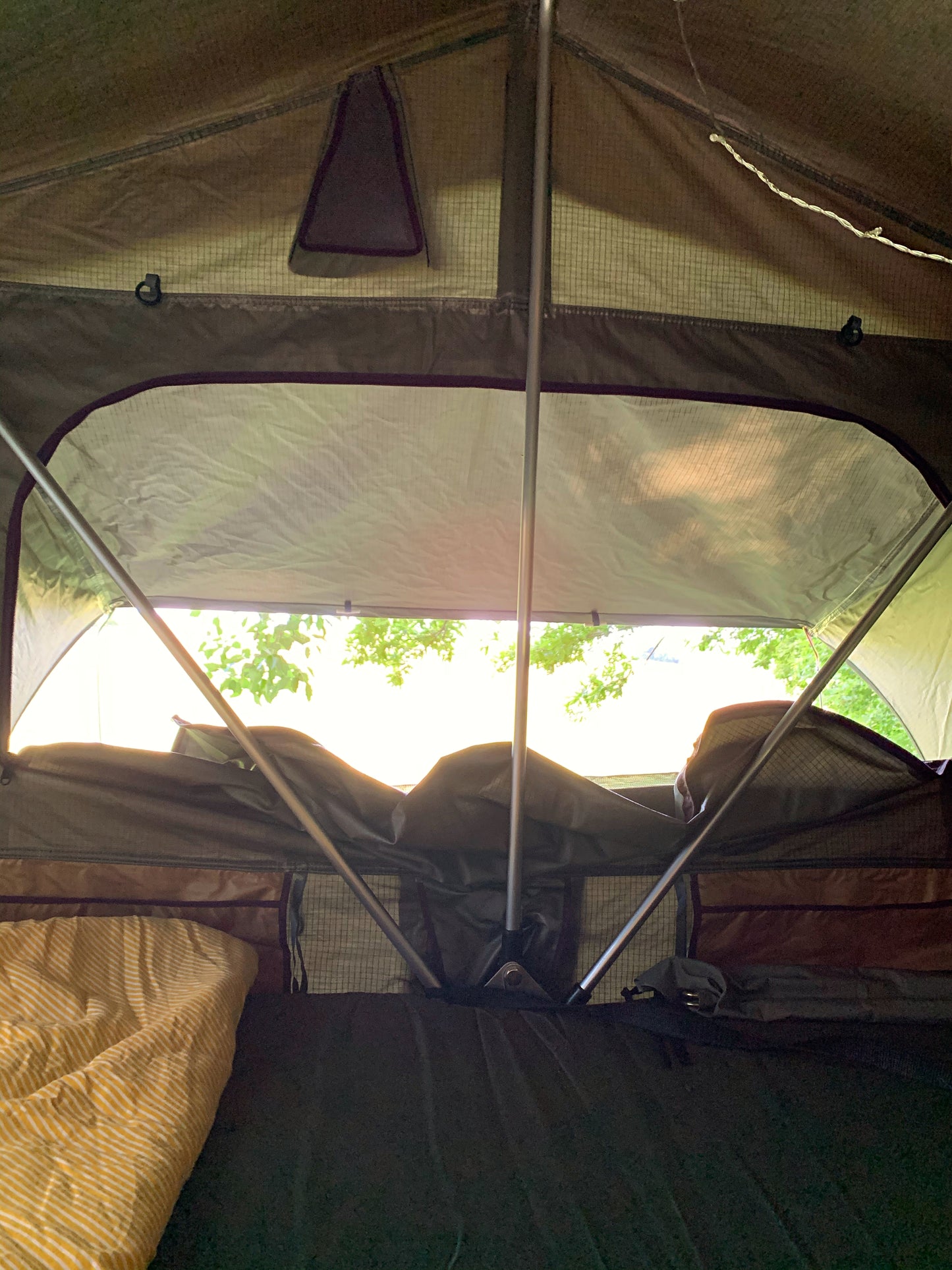 Migliori tende da tetto per viaggi in fuoristrada, maggiolina tenda, tenda da tetto auto decathlon, tenda da campeggio, recensioni tenda da tetto per SUV e fuoristrada, come installare una tenda da tetto, tenda da tetto auto 4 posti