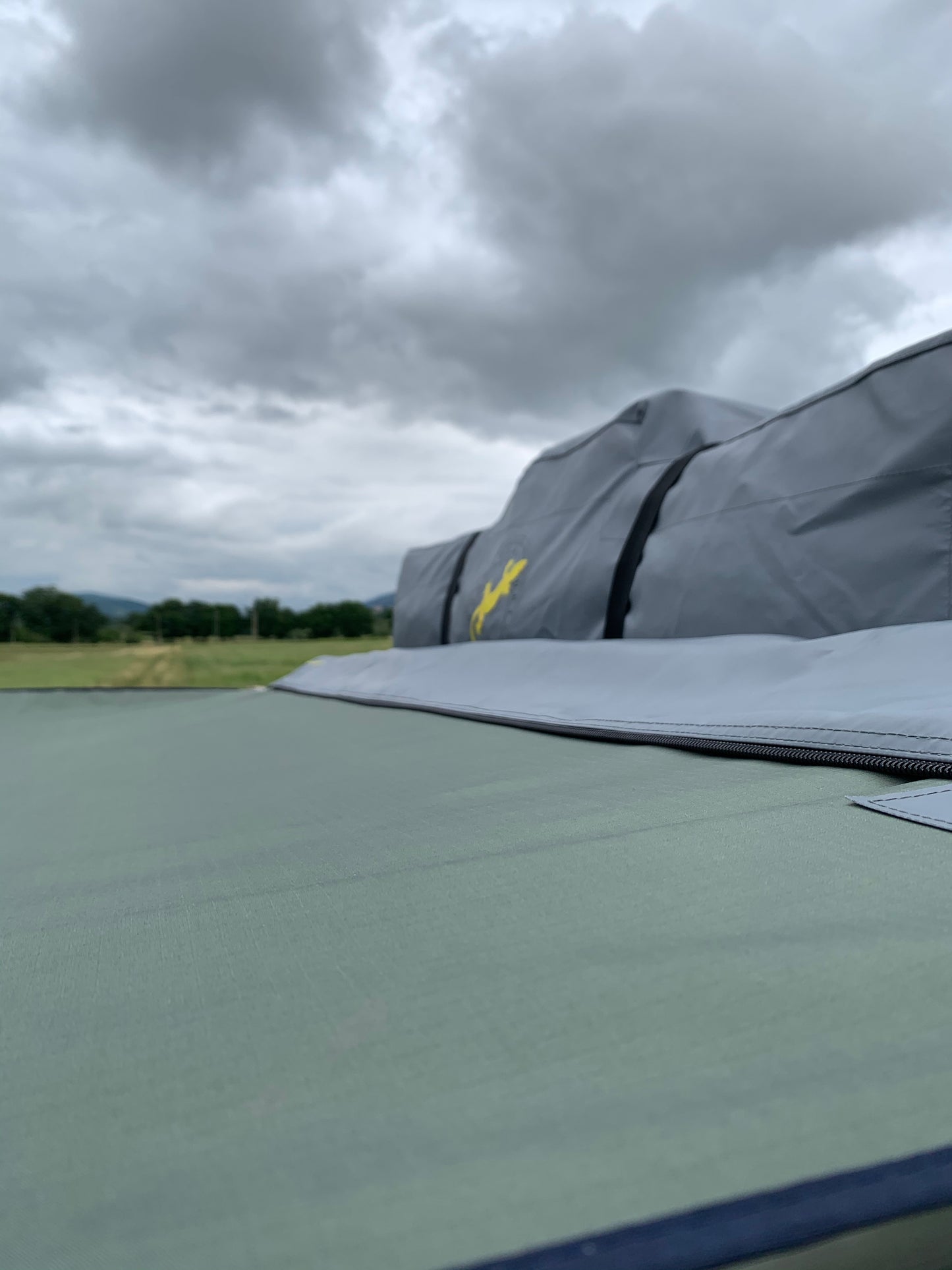 tendalino per auto, tendalino avvolgibile per auto, tendalino auto fai da te, tendalino auto decathlon, Gordigear Italia